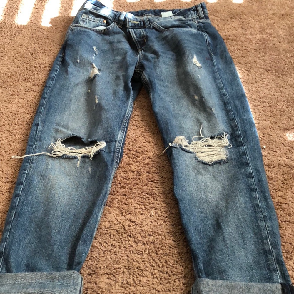 Denim low waist distressed jeans